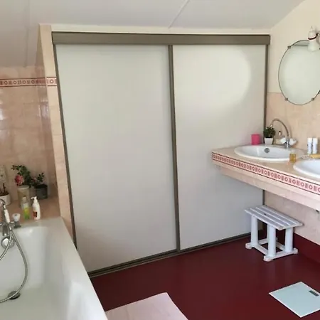 民宿 Chambres Dans Une Maison Landaise Proche Du Lac
